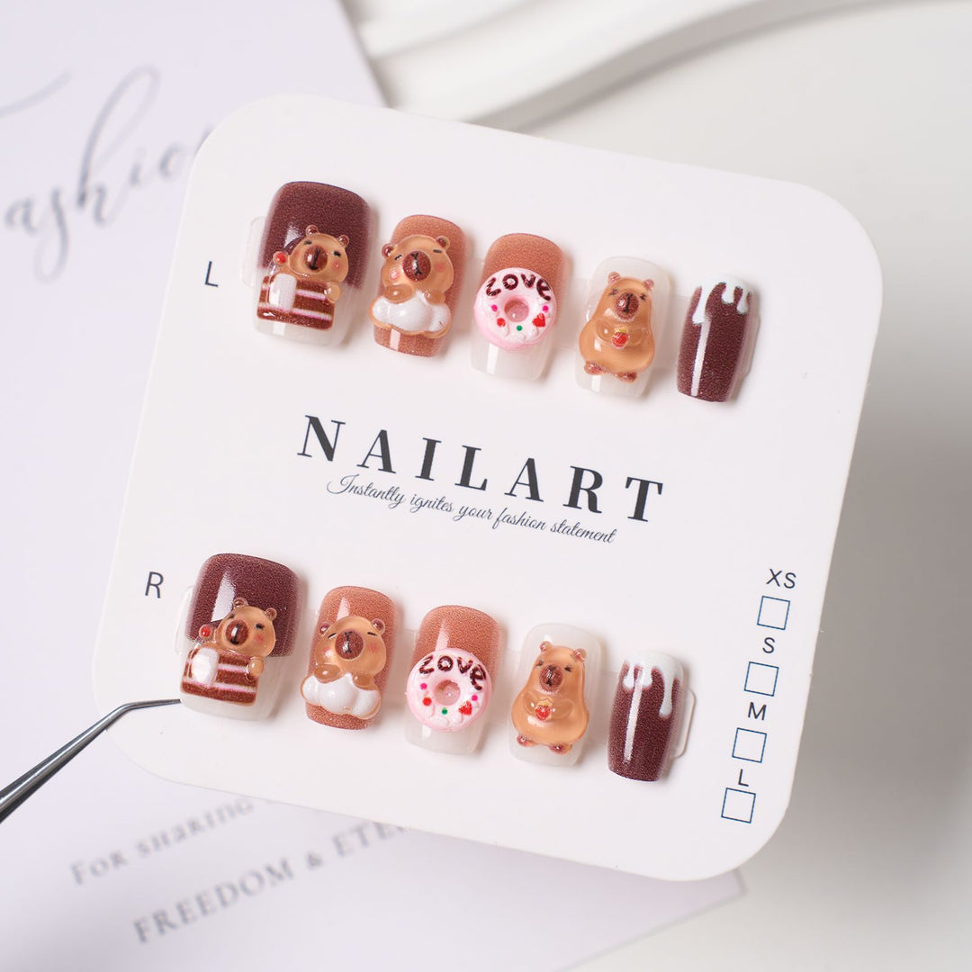 Whimsical Bear-Themed Press-On Nail Set Kalsten