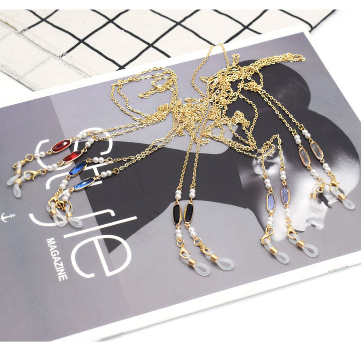 Elegant Eyewear Chain with Decorative Accents Kalsten