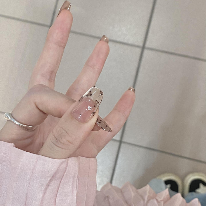 Stylish Heart Detail Press-On Nails