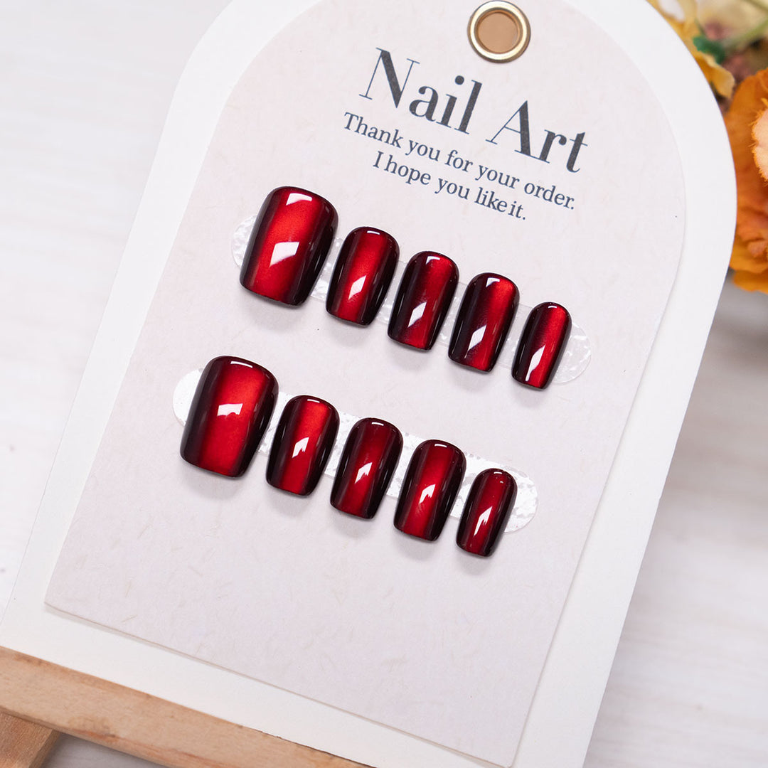 Glossy Long-Lasting Press-On Nails