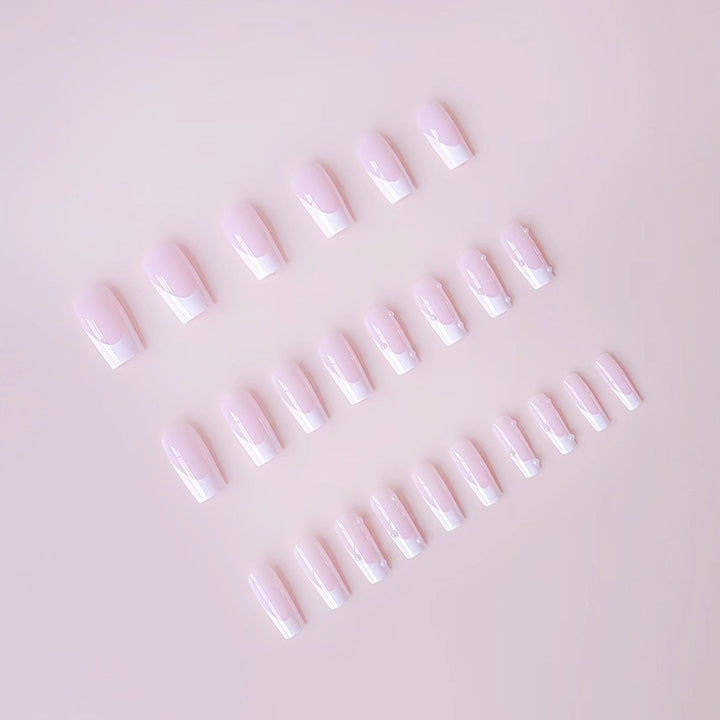 Artificial nail tips with elegant pearl accents Kalsten