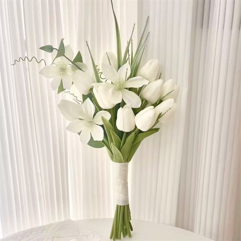Elegant Floral Bouquet Arrangement