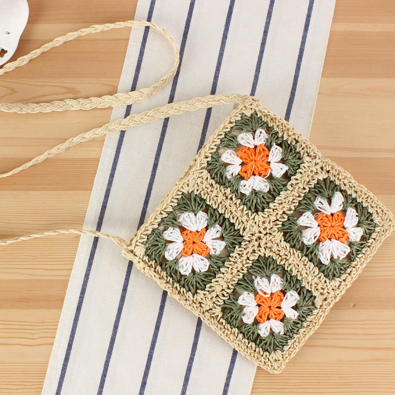 Hand-knotted shoulder bag in floral design Kalsten