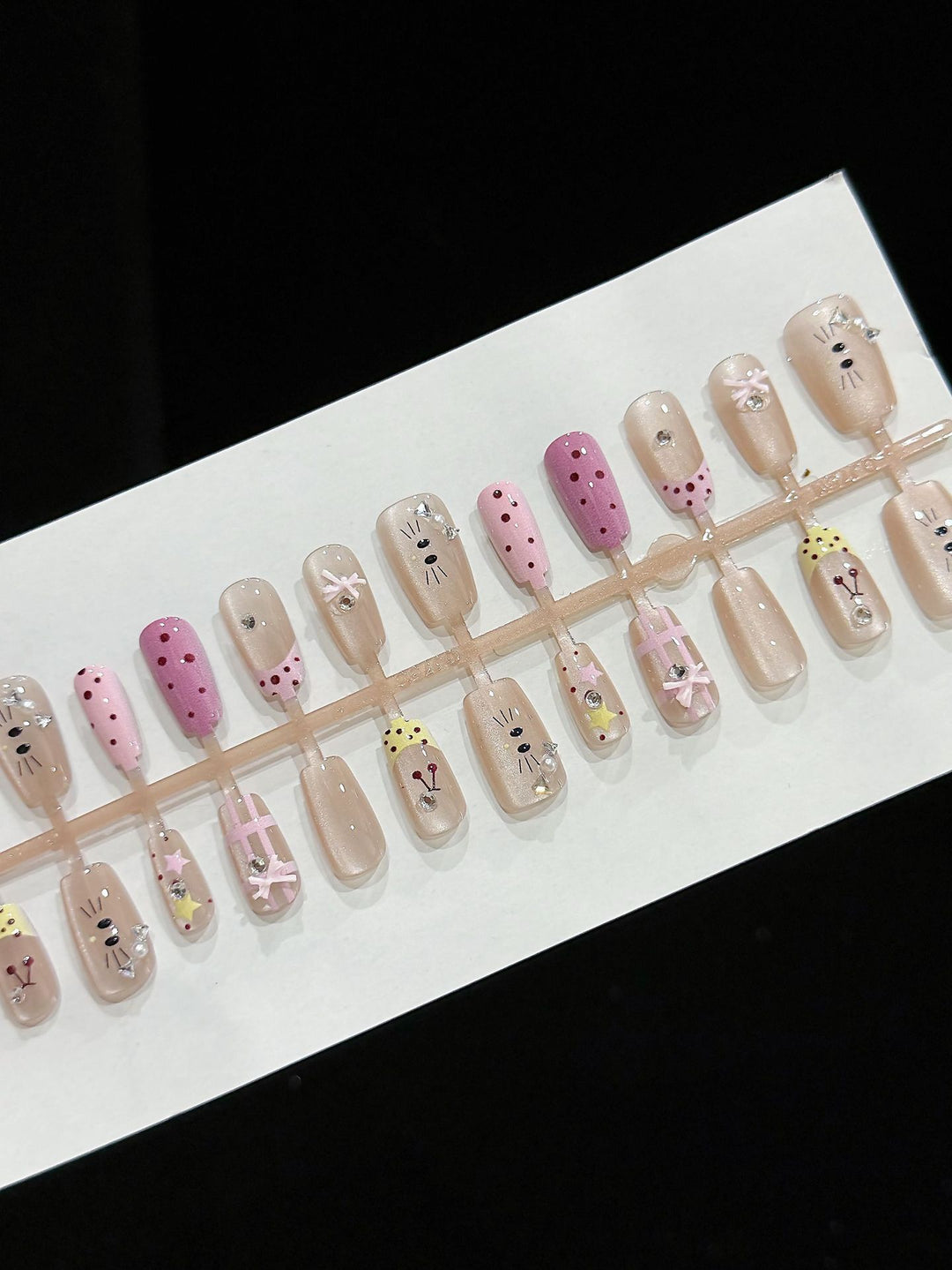 Artistic Press-On Nail Collection Kalsten
