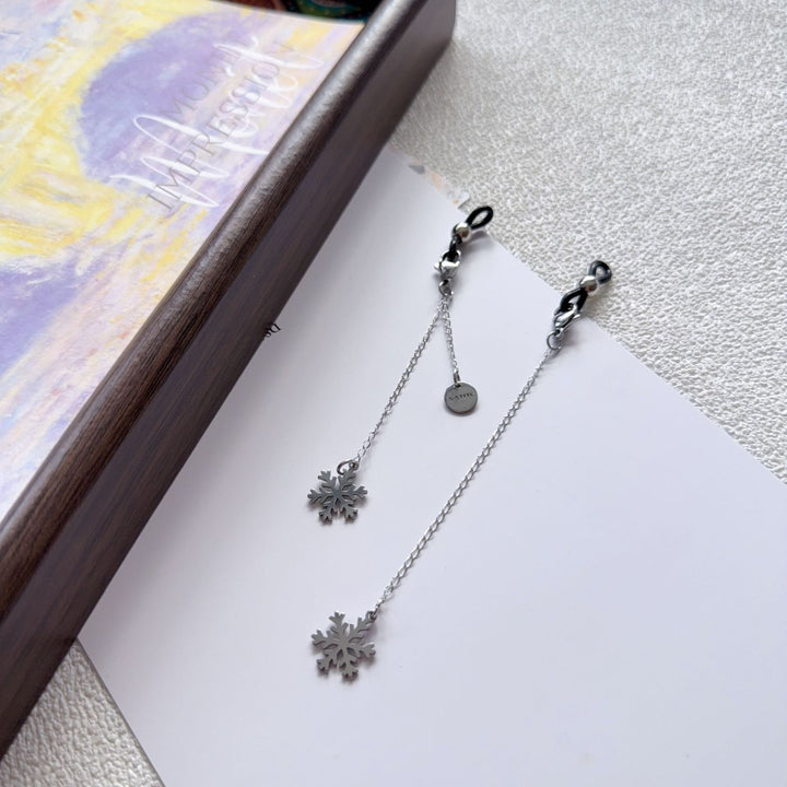 Delicate Layered Eyewear Chain Kalsten
