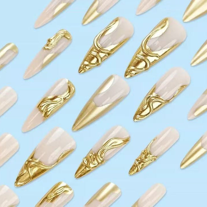 Artificial nails with golden, curved accents Kalsten