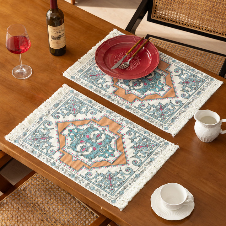 Rectangular short-pile rug in oriental medallion design with fringes Kalsten