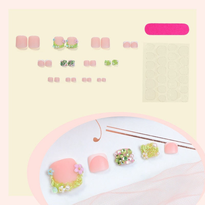Artificial nail set with floral 3D details and glitter embellishments Kalsten