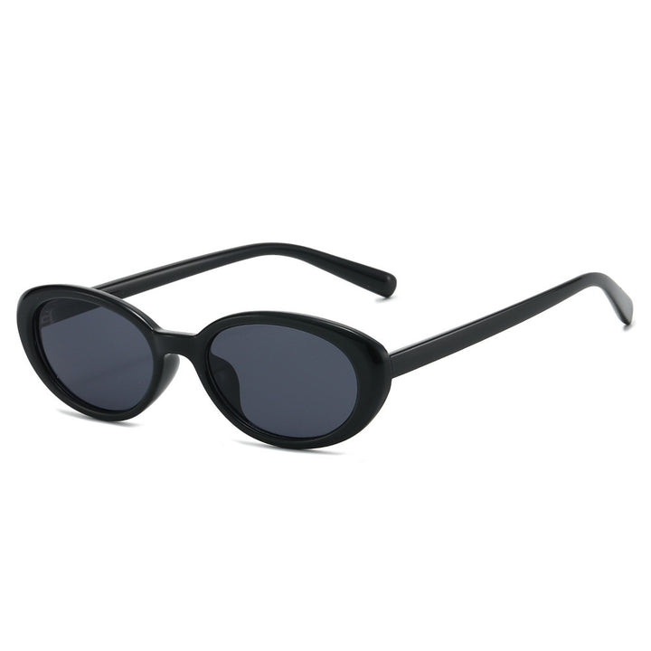 Retro-Inspired Cat-Eye Sunglasses with Transparent Frames Kalsten