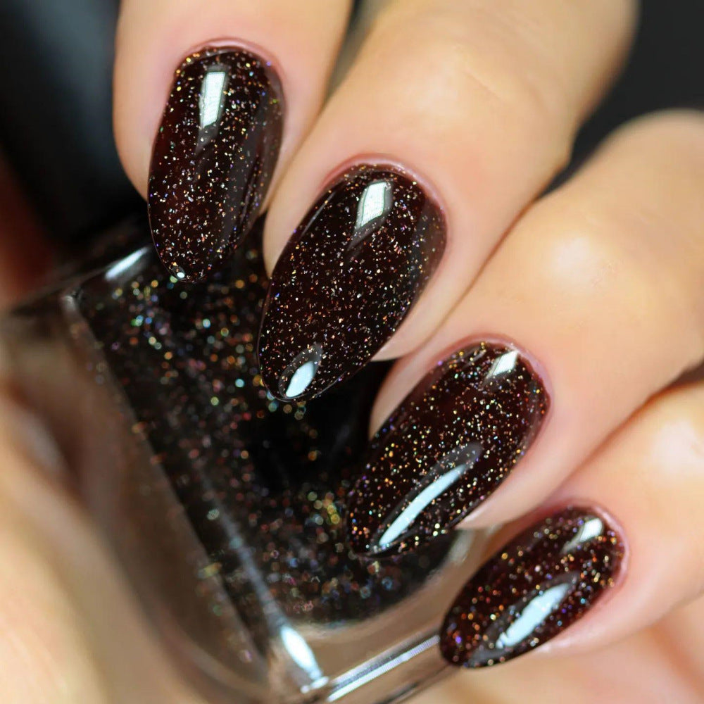 Glamorous artificial nails with glitter Kalsten