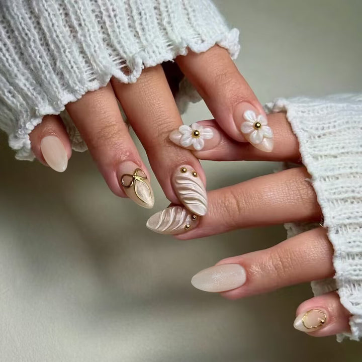 Floral and Artistic Press-On Nail Set Kalsten