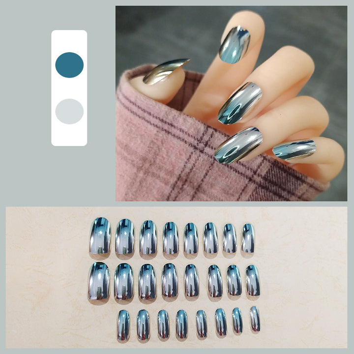 Creative artificial nails in modern gradient design Kalsten