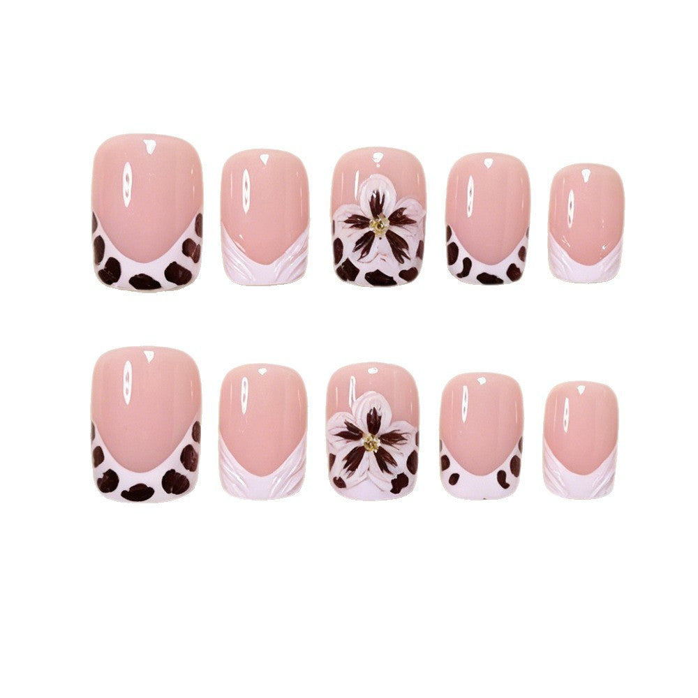 Elegant Floral Decorative Press-On Nails Kalsten