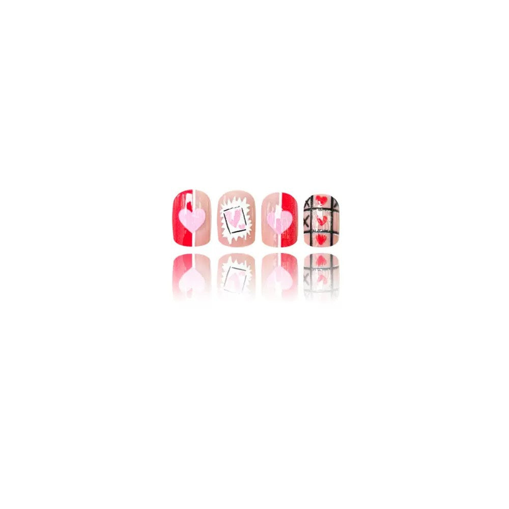 Artificial nail set with romantic heart and envelope motifs Kalsten