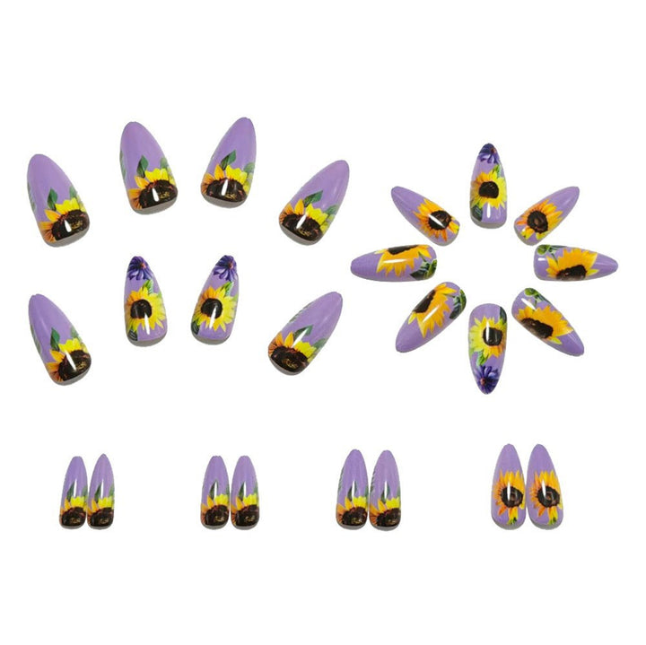 Art nails with elaborate sunflower motifs Kalsten