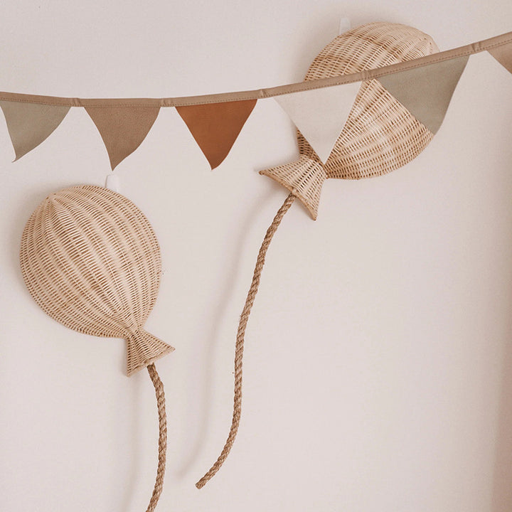 Decorative wall ornament in the form of a hot air balloon Kalsten