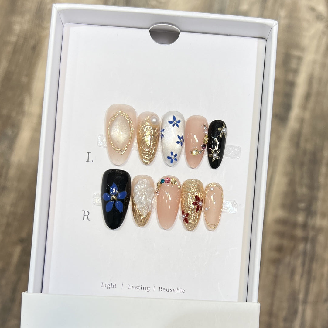 Elegant Floral Press-On Nail Set Kalsten