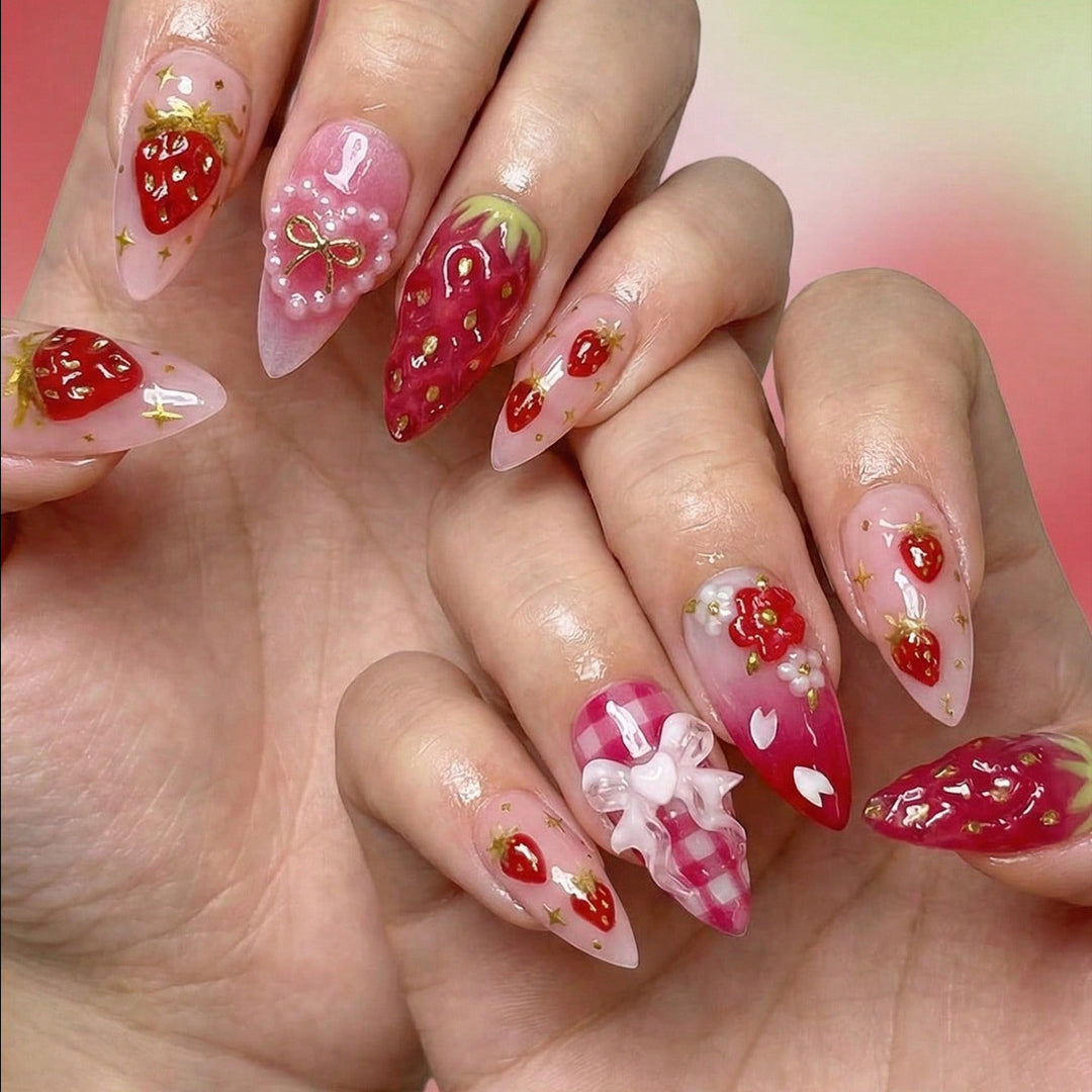 Strawberry-Themed Press-On Nail Art Set Kalsten