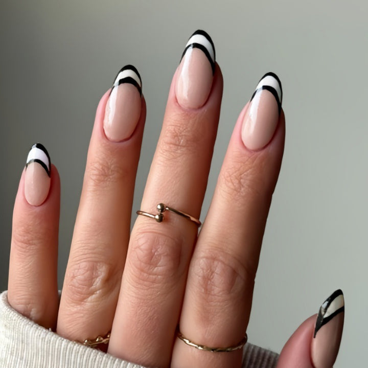 Stylish French Tip Press-On Nail Set Kalsten