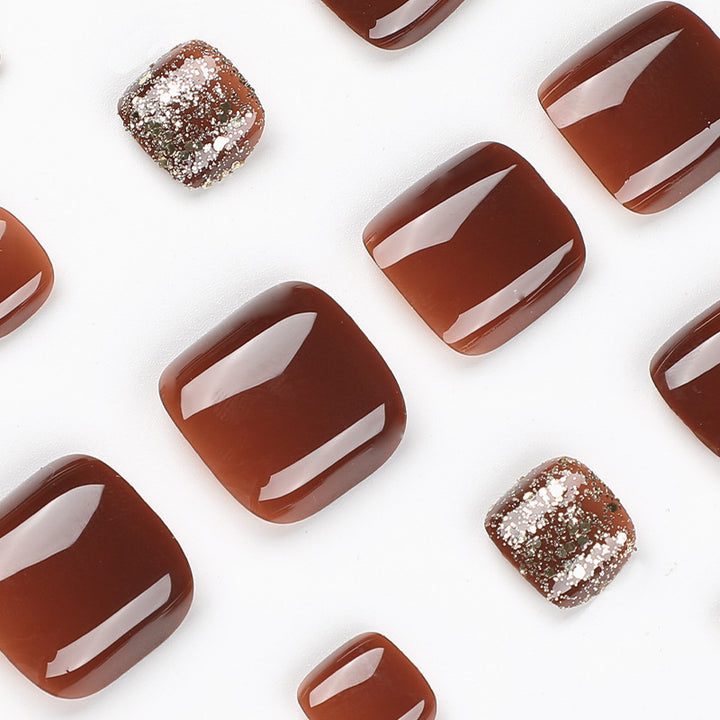 Artful toenails with glitter accents Kalsten