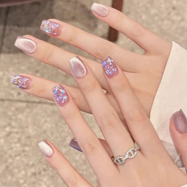 Artificial nails with elegant ombre look Kalsten