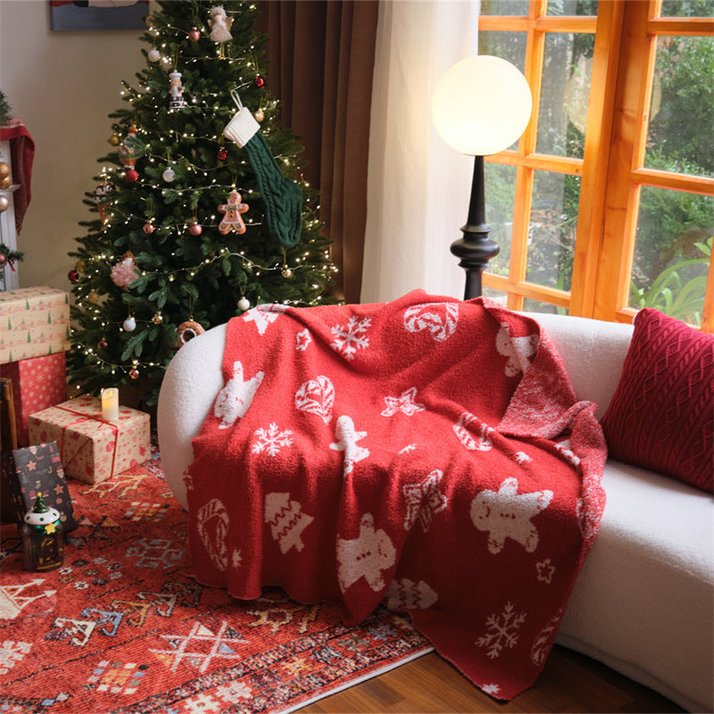 Cozy Christmas throw blanket with gingerbread and diamond pattern