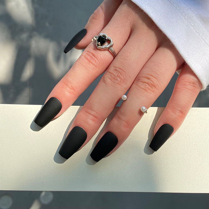 Artificial nail extensions in modern design Kalsten