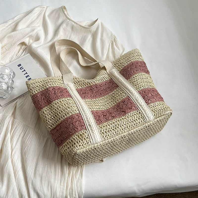 Beach bag made of sustainable natural material with structured design Kalsten