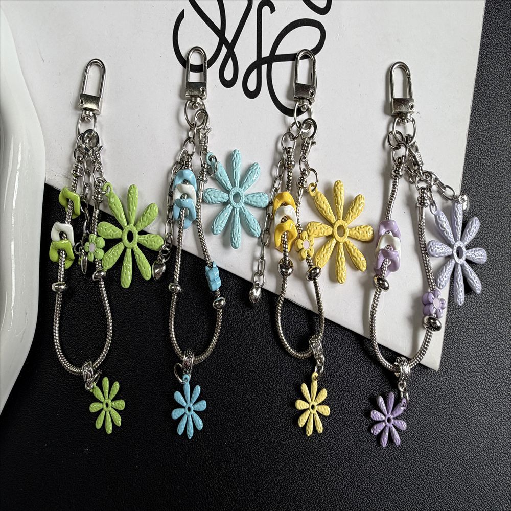 Floral-Themed Charm Keychain Kalsten