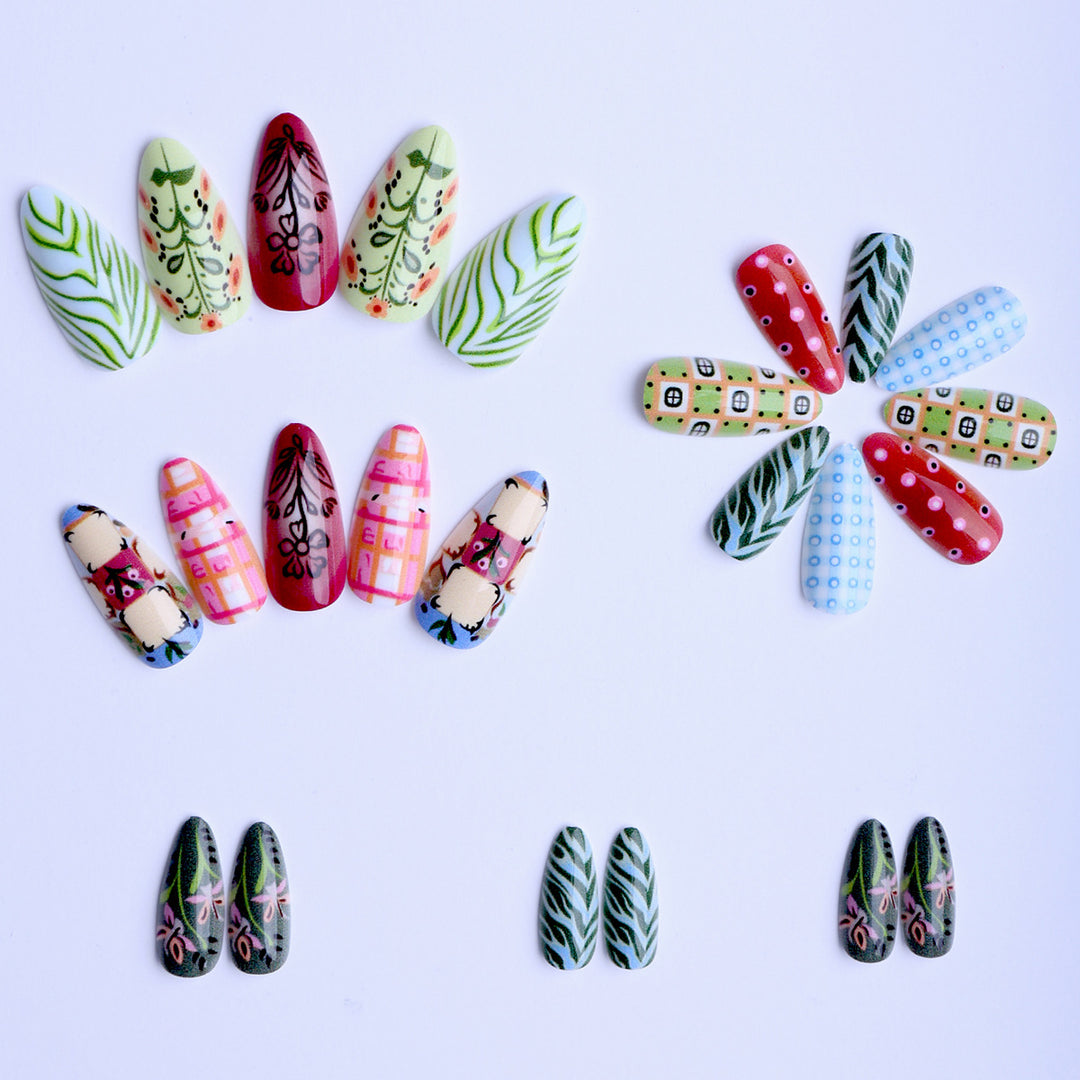 Artificial nails in elegant geometric design Kalsten