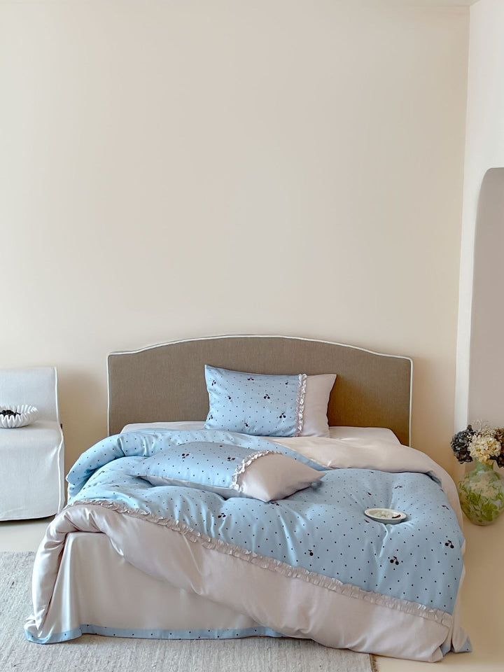 Bedding set made of cotton satin with frill edge, reversible function and fine polka dot print Kalsten