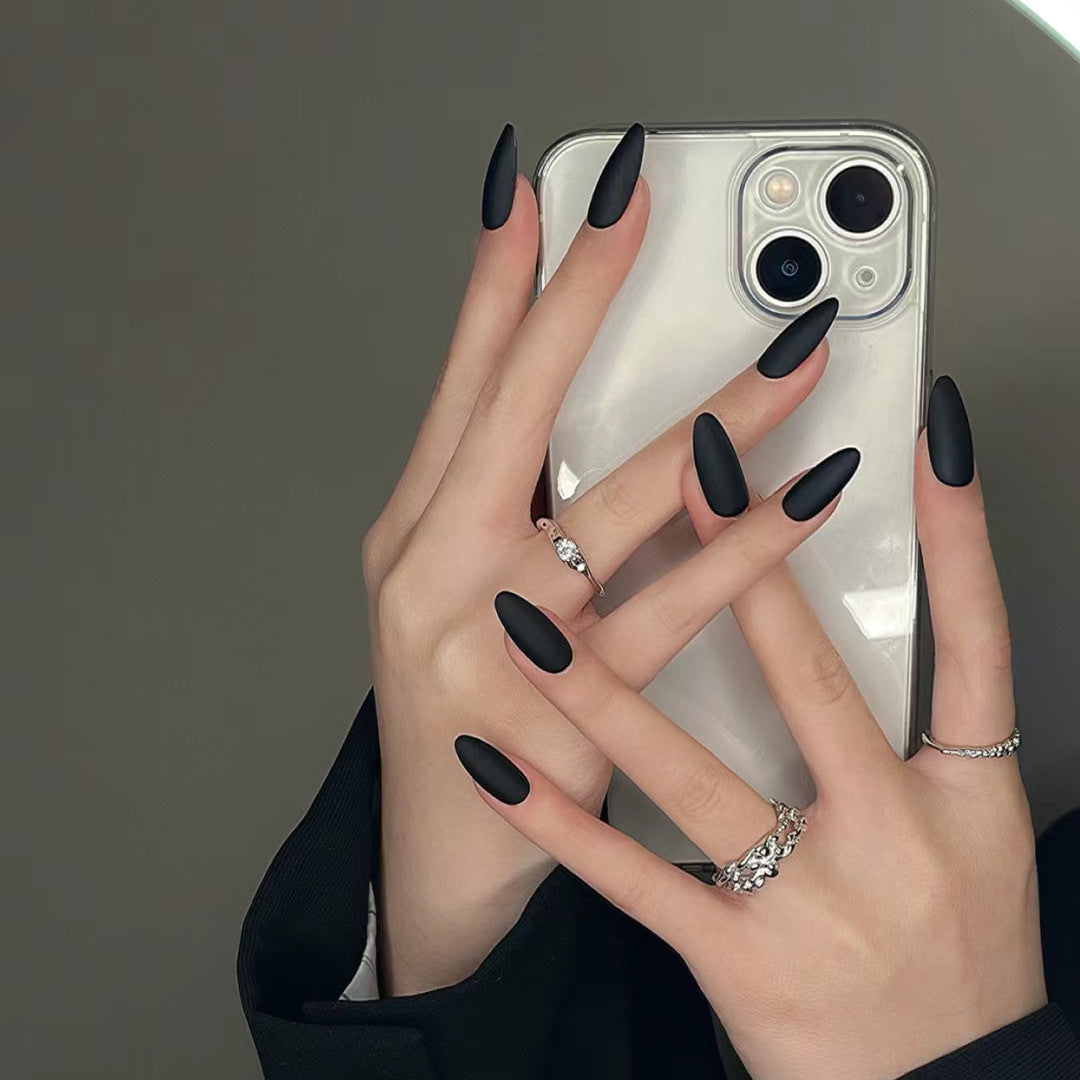 Artificial nail set in elegant matte finish Kalsten