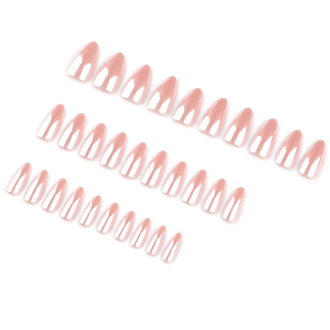 High-gloss stiletto nails Kalsten