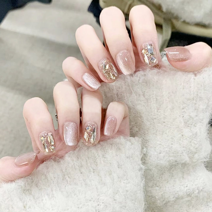 Chic Decorative Press-On Nail Tips Kalsten