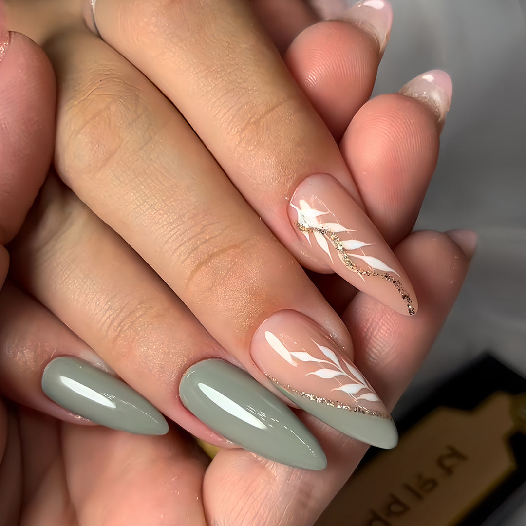 Elegant Almond-Shaped Press-On Nail Extensions Kalsten