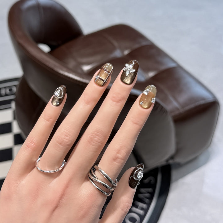Artistic Stiletto Press-On Nail Set with Luxury Decorative Accents Kalsten