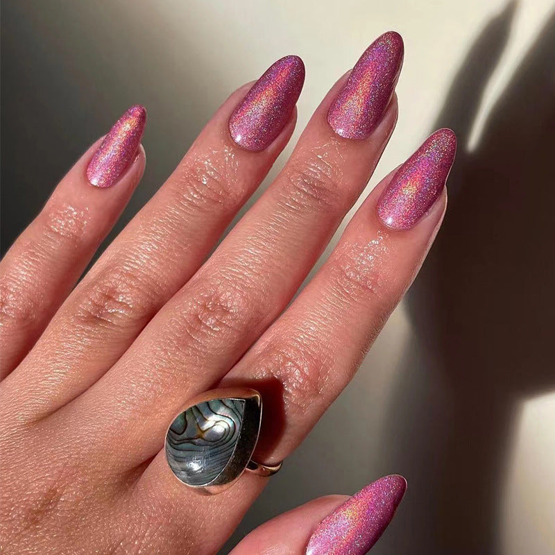 Artful stiletto nails with holographic shine Kalsten