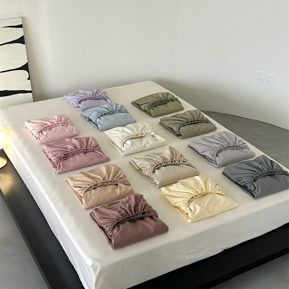 Fitted sheet set with pillowcases made of extra soft cotton jersey and deep hem