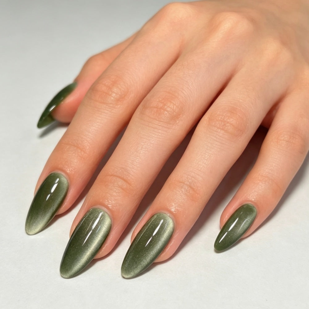 High-quality artificial nails with elegant gradient color Kalsten