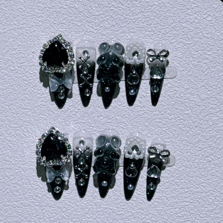 Glamorous Nail Art Extensions