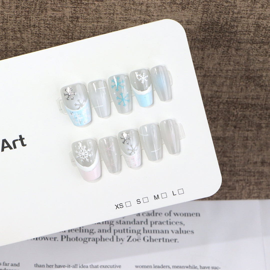 Elegant Snowflake Design Press-On Nail Set Kalsten
