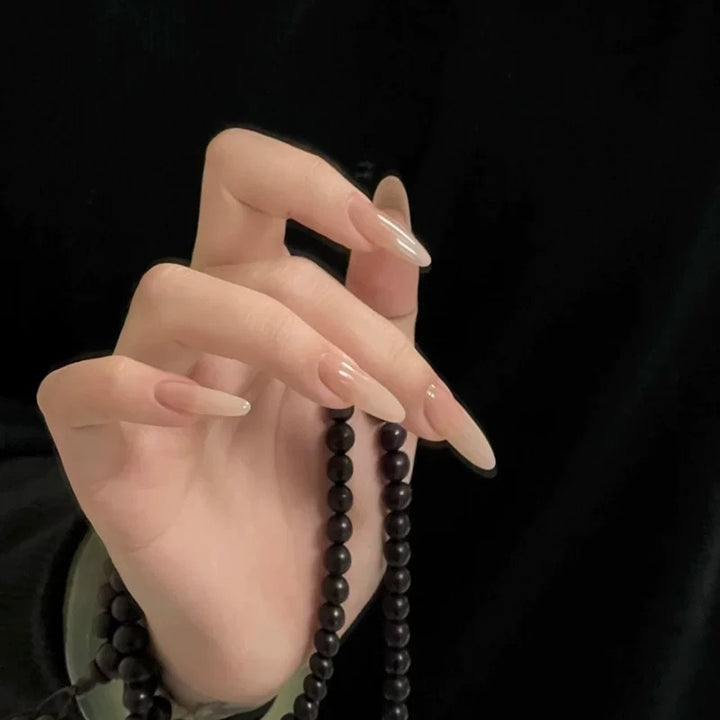 Artificial nails with elegant ombre design Kalsten
