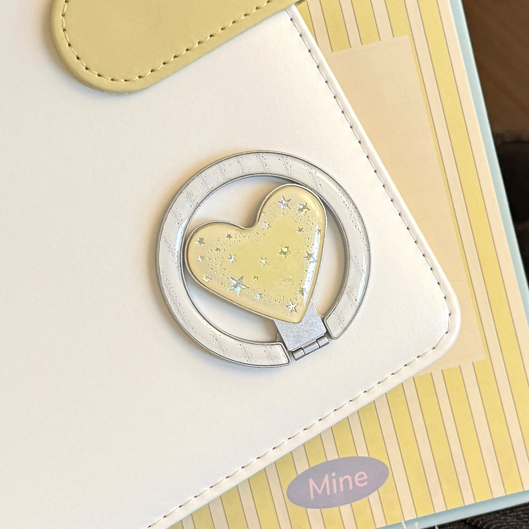 Hand mirror in playful heart design Kalsten