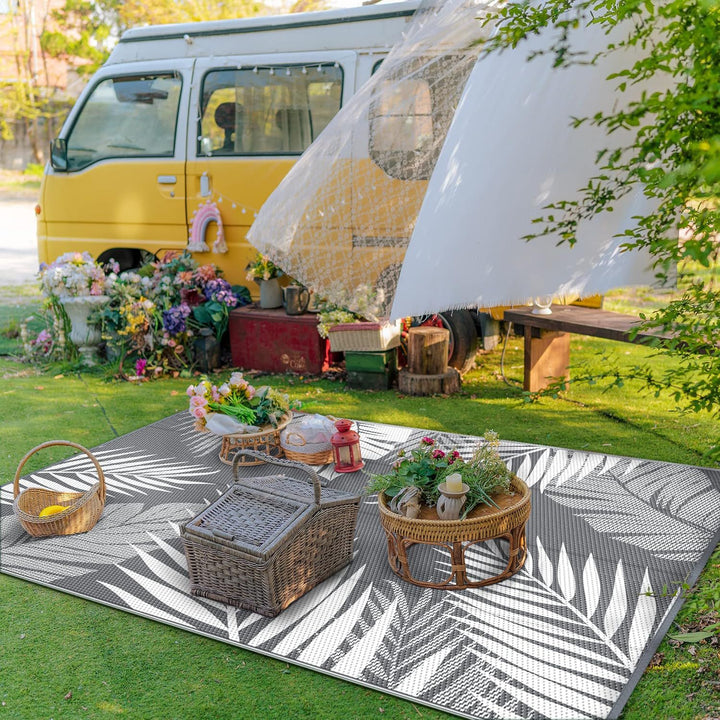 Outdoor Tropical Leaf Area Rug