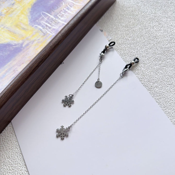 Delicate Layered Eyewear Chain Kalsten