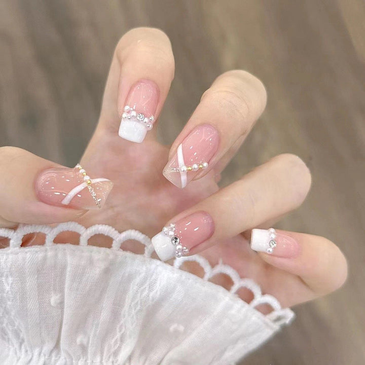 Elegant Crystal-Embellished Press-On Nail Set Kalsten