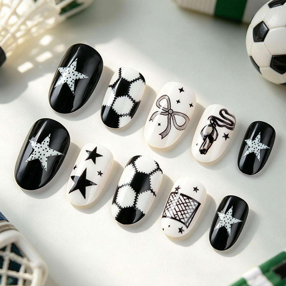 Sporty Animated Nail Art Kalsten