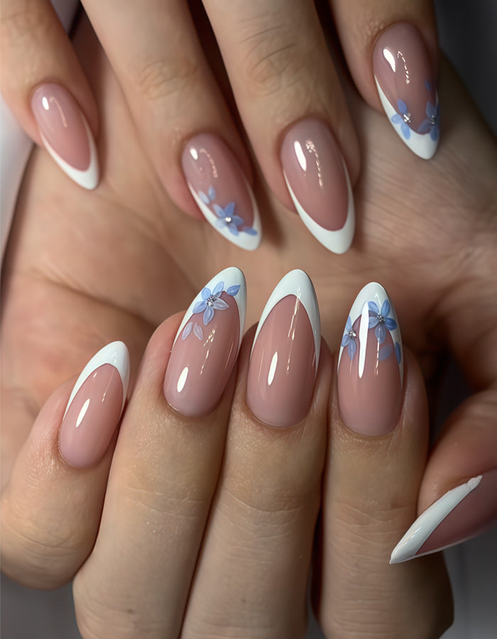 Elegant Floral Accent Press-On Nail Set Kalsten