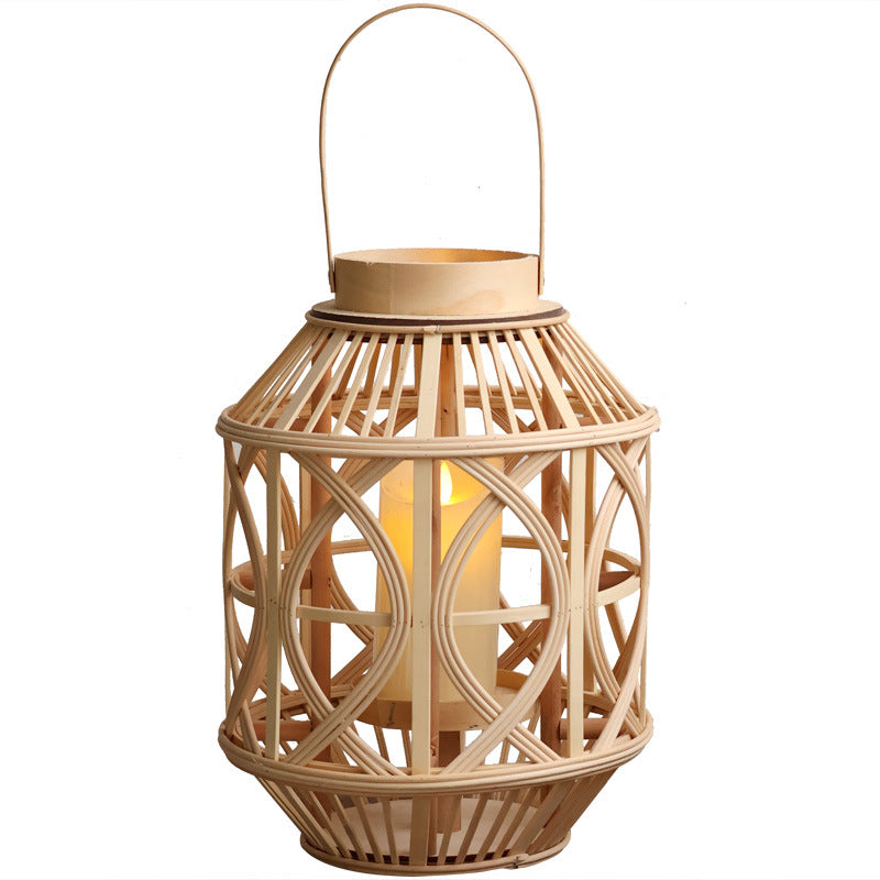 Handcrafted lantern made of rattan Kalsten