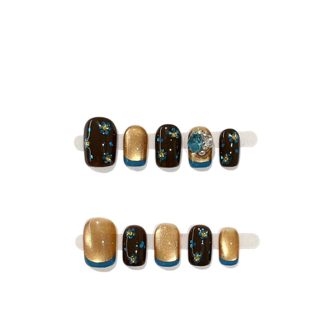 Artistic Press-On Nail Art Set
